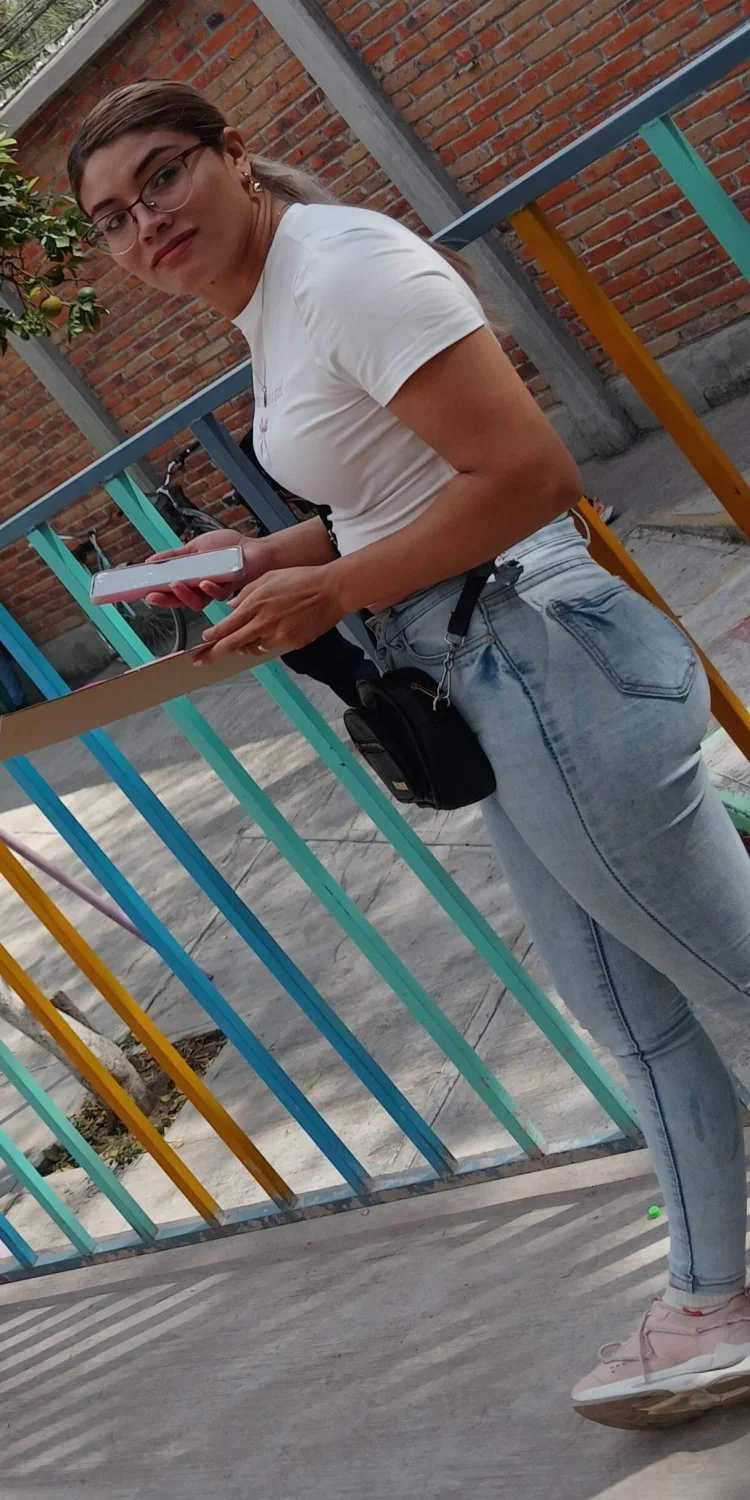 Voyeur Reyna hermosa putimami rico culo image 11
