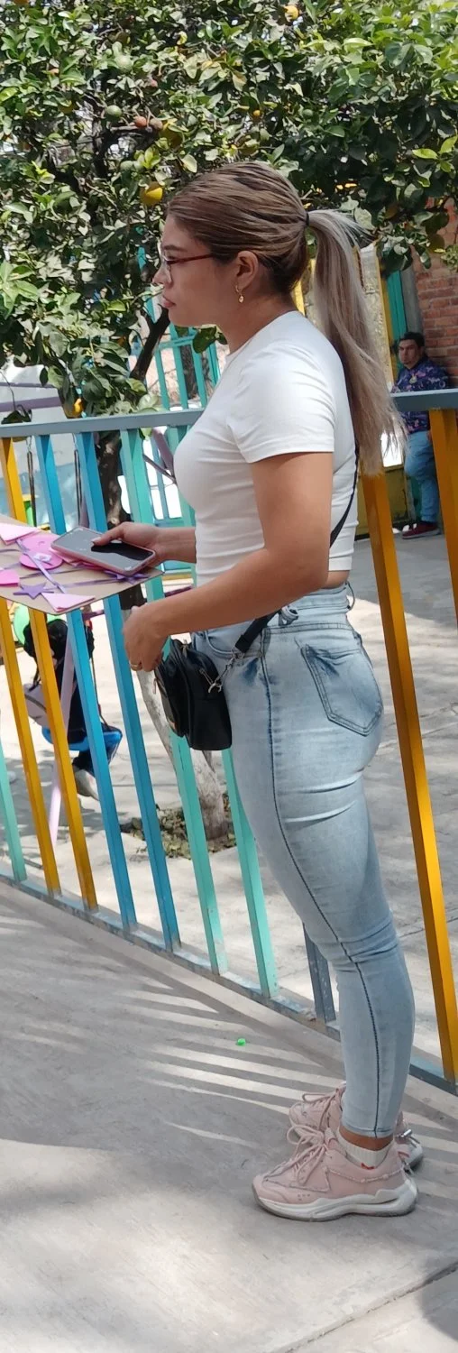 Voyeur Reyna hermosa putimami rico culo image 4