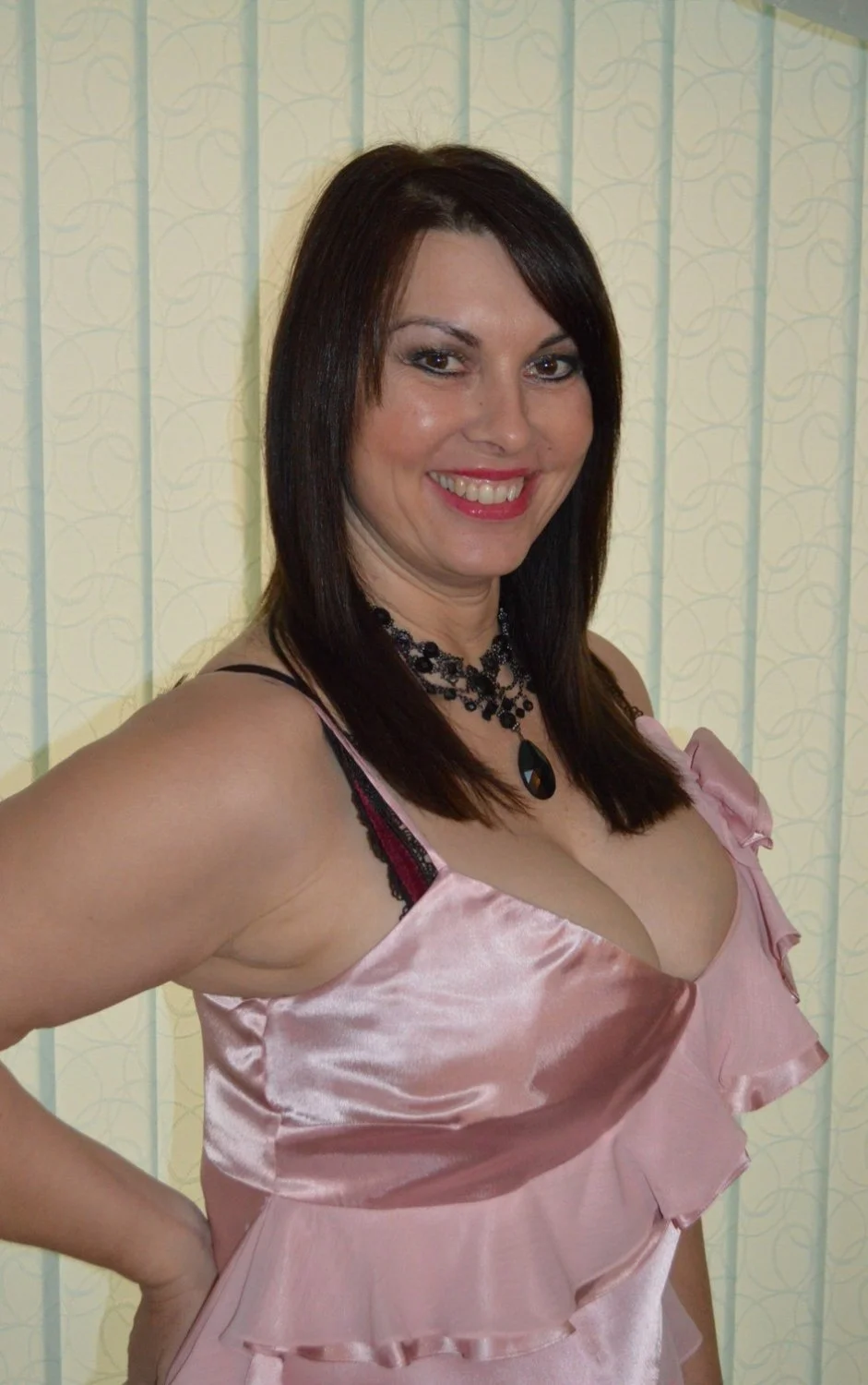 Suzanne 57 Year Old UK MILF Part 2 image 19