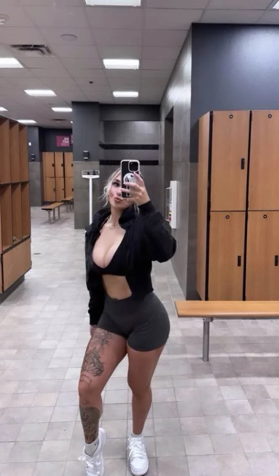 Webslut-Fitness Whore-Dallas-Lost image 4