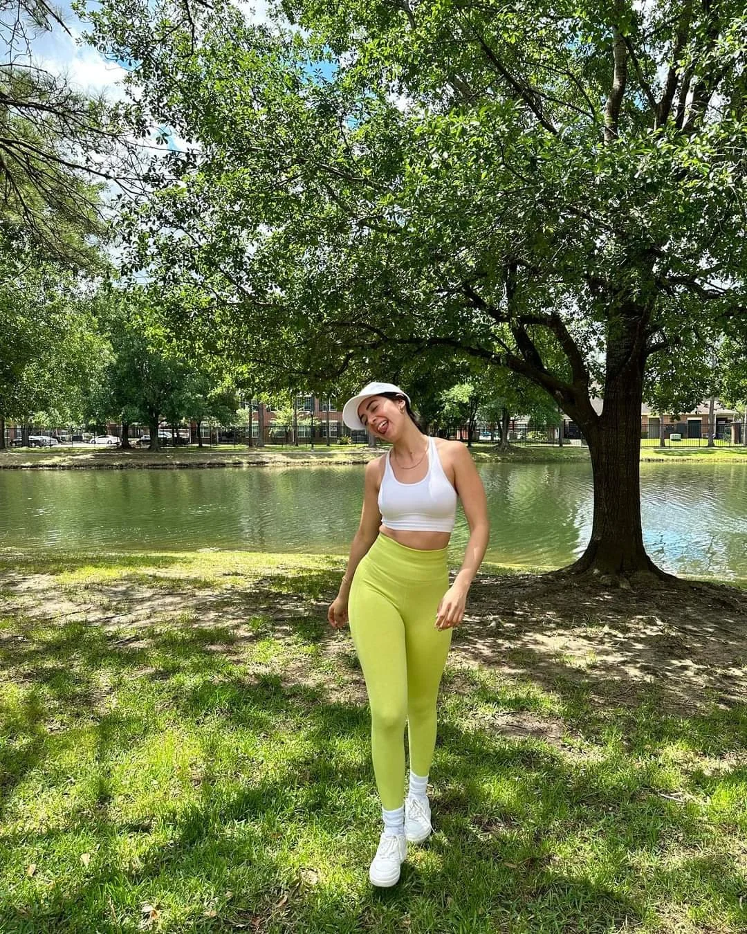 Bēlëęn Ørøzcø Morena Magrinha Linda Demais image 26