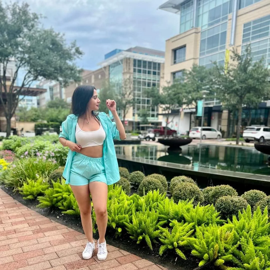 Bēlëęn Ørøzcø Morena Magrinha Linda Demais image 37