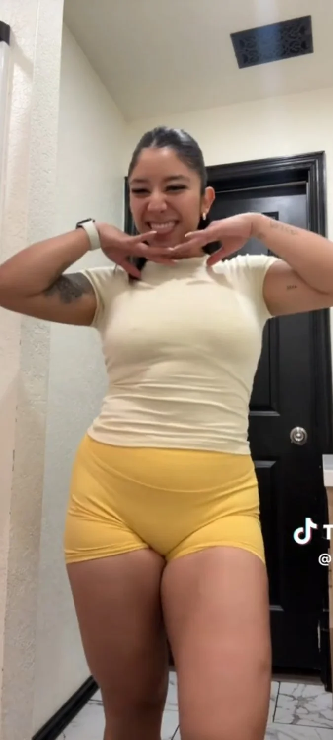 Gym girl leeean.1 i love her ass image 3