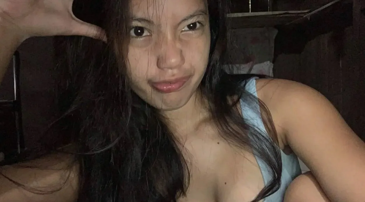 The only pinay that i saw with this kind of pinkish huge titties. image 3