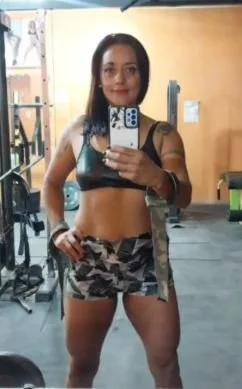 Una Milf muy Fit!!! main image