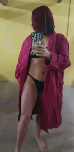 Una Milf muy Fit!!! image 18