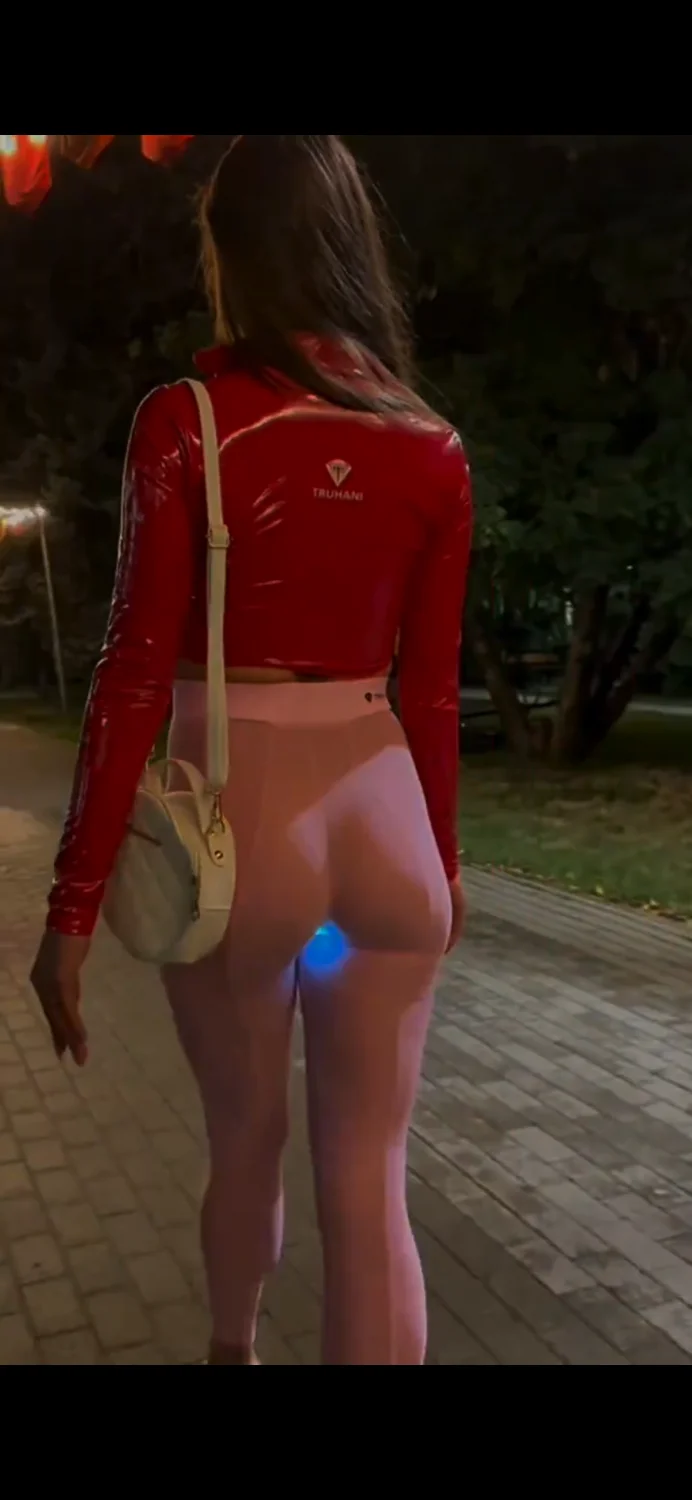 🥵 Sexy see trough pink cameltoe legging with LED buttplug toe🥵 image 10