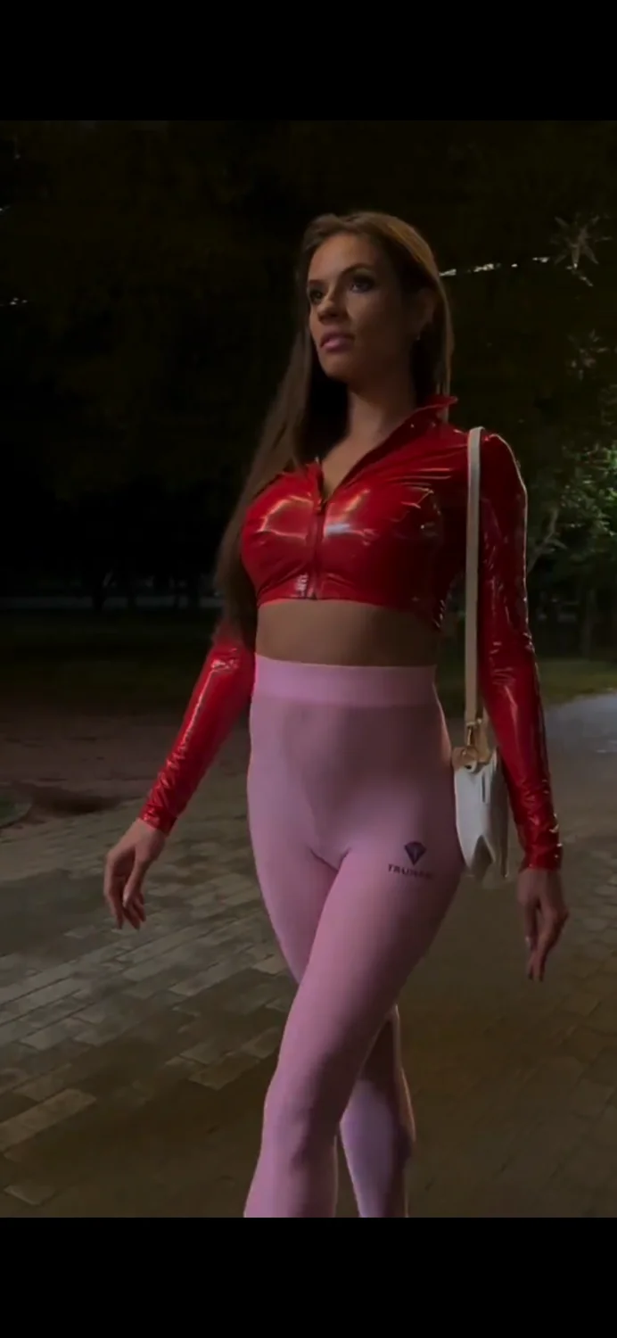 🥵 Sexy see trough pink cameltoe legging with LED buttplug toe🥵 image 4