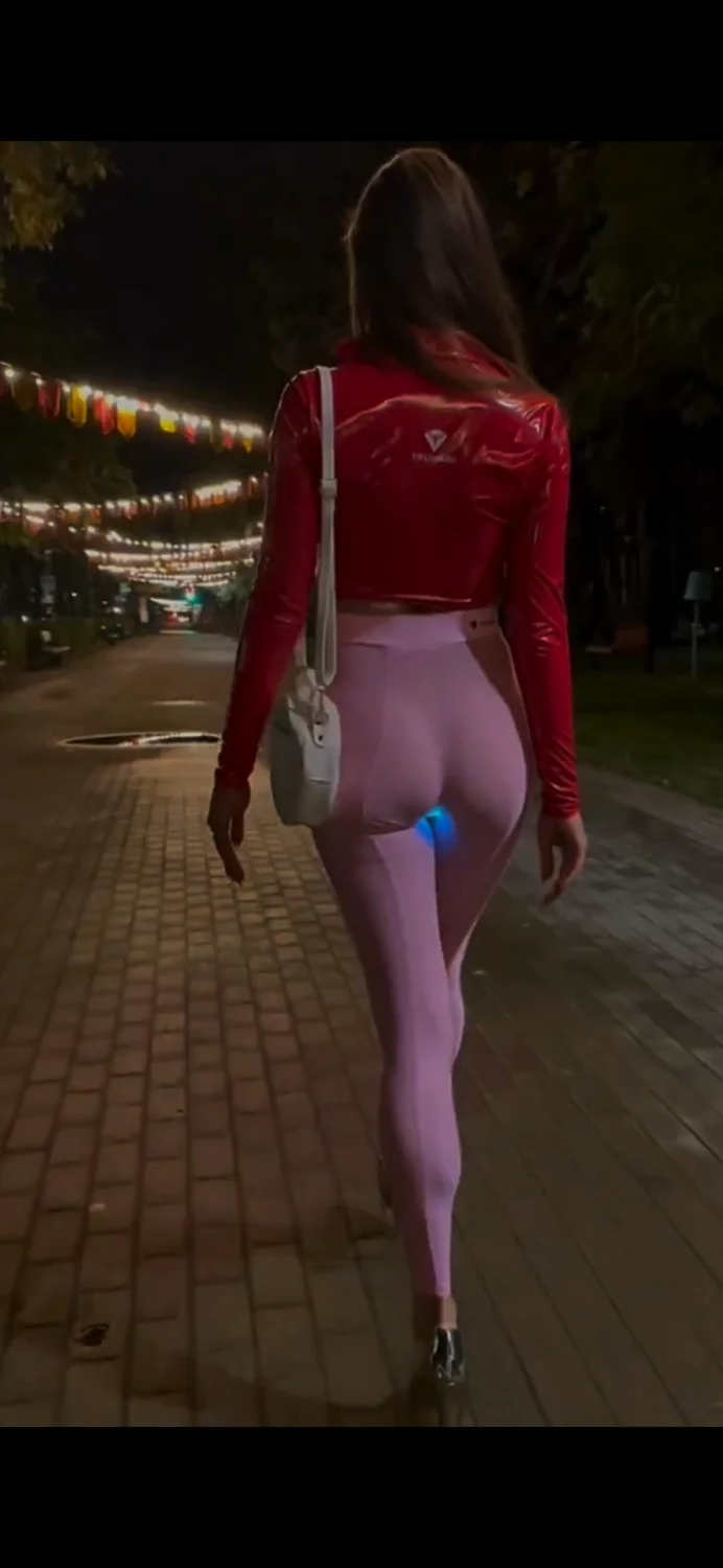 🥵 Sexy see trough pink cameltoe legging with LED buttplug toe🥵 image 5
