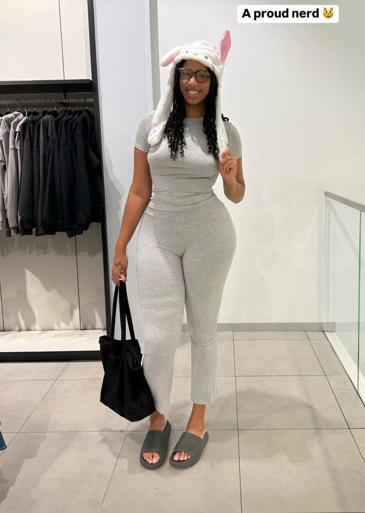 SEXY ANGELFERNANDEZ image 15