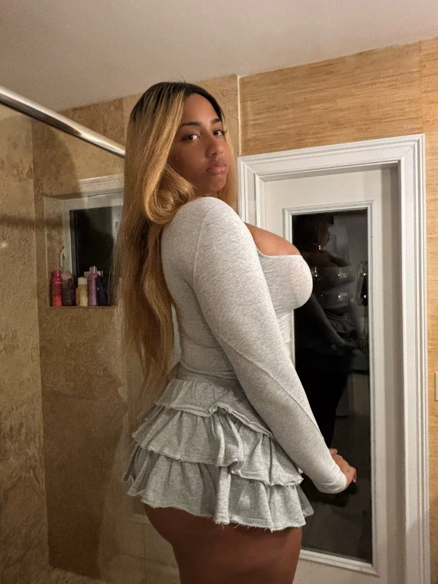SEXY ANGELFERNANDEZ image 2