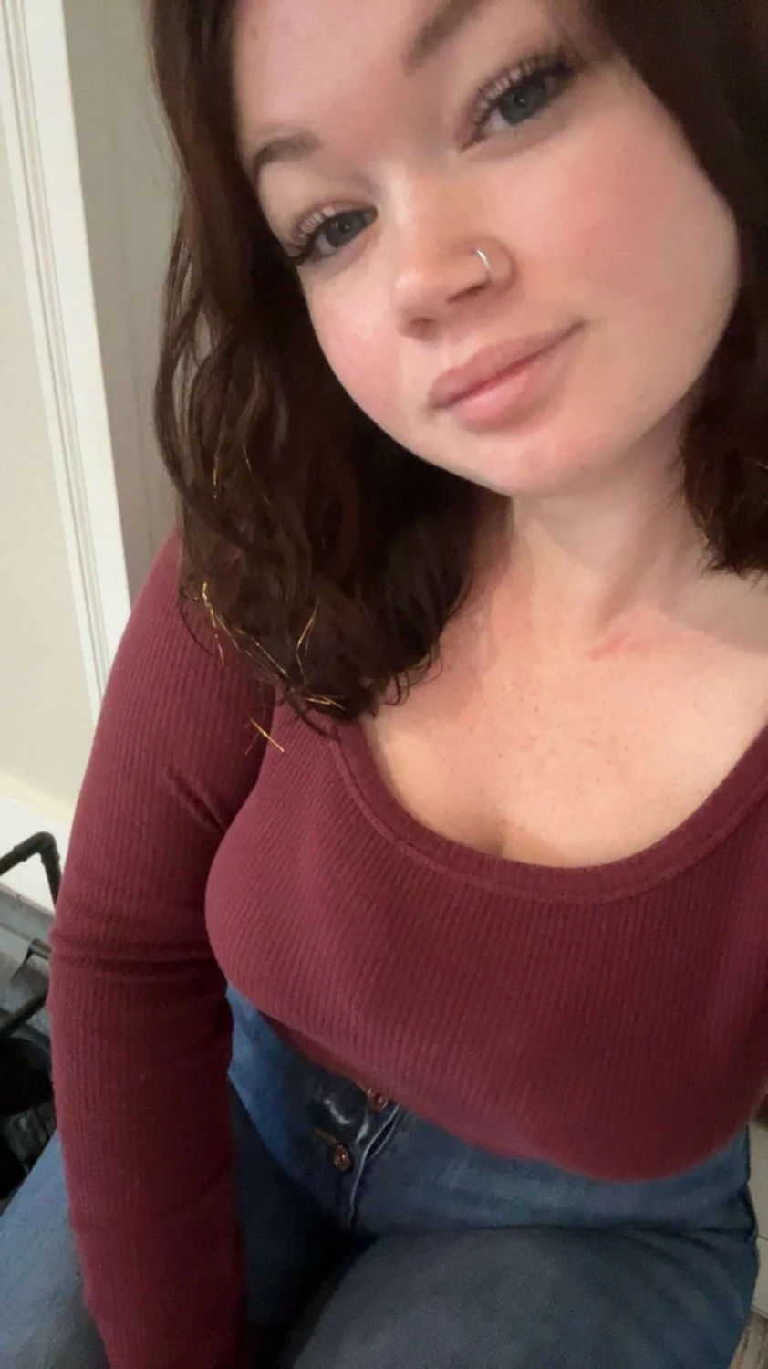 Exposing someone’s cute gf image 2
