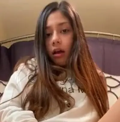 flaquita está apretada cover image