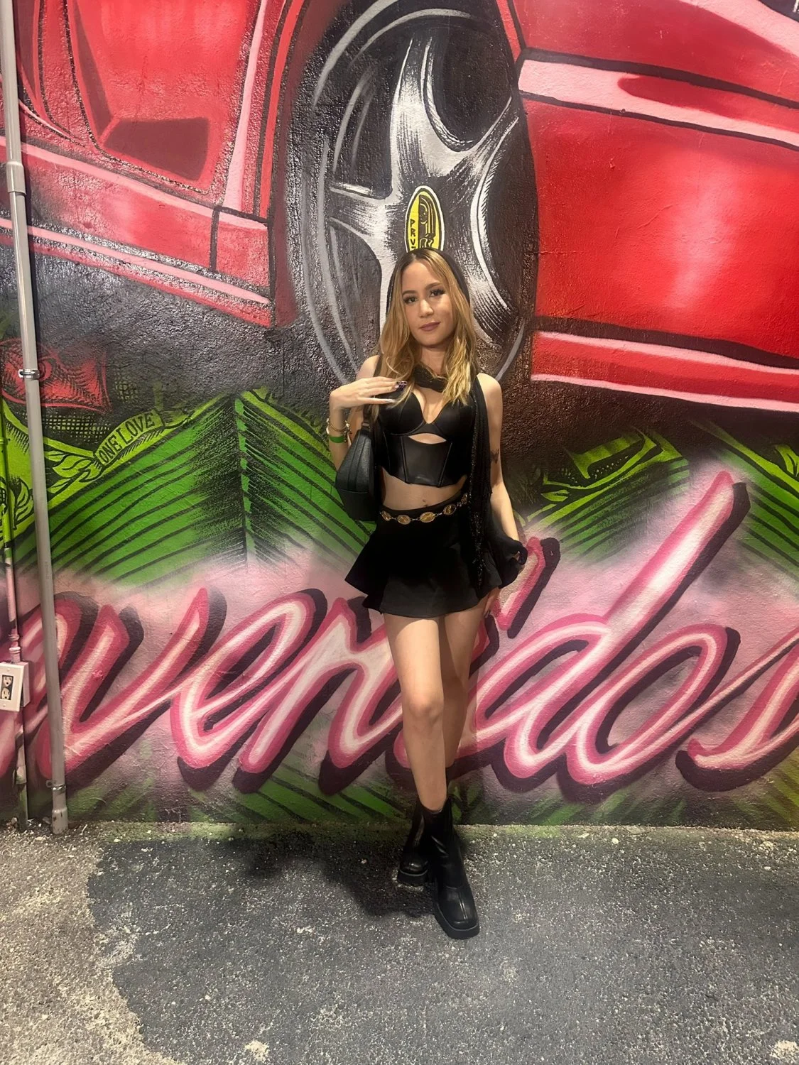 Blonde Claudia from Miami sucks and fucks image 5