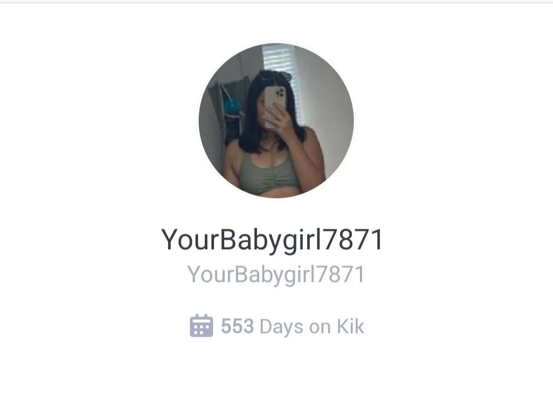 27 yr young Emma xposed by BF cheating Slut image 8