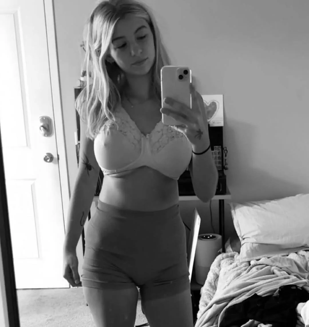 19yo hugeboobs blonde image 5