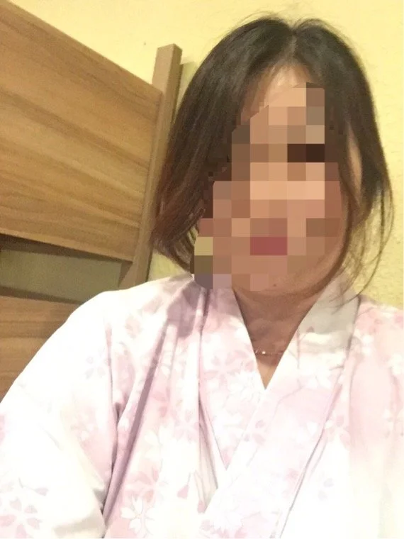 マン毛・腋毛・デカ乳首のおばはん image 10