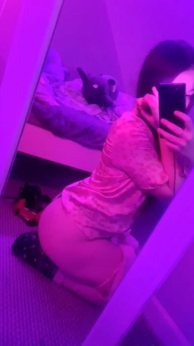 White slut image 6