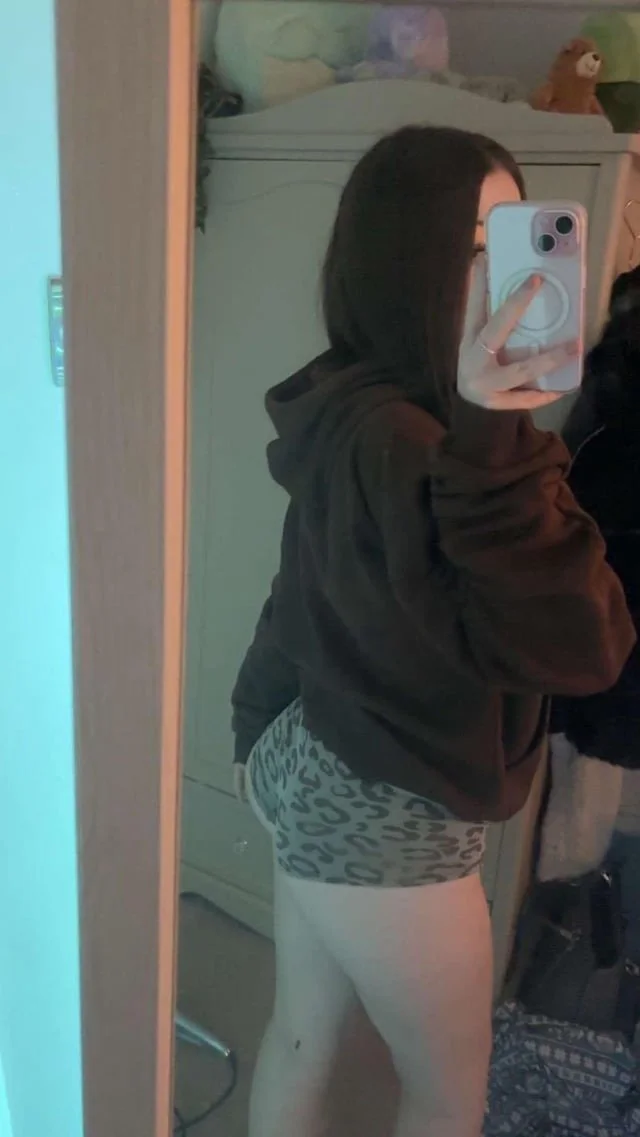 White slut image 8