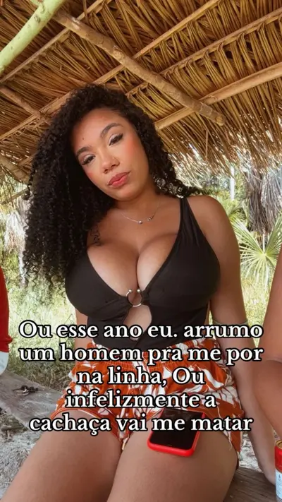 Novinha peituda cover image