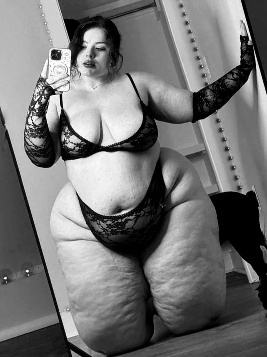 ThickGoddess image 6