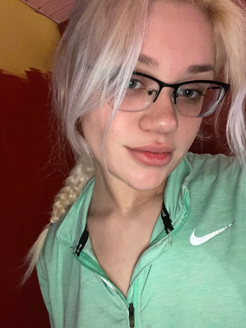 Freaky blonde main image