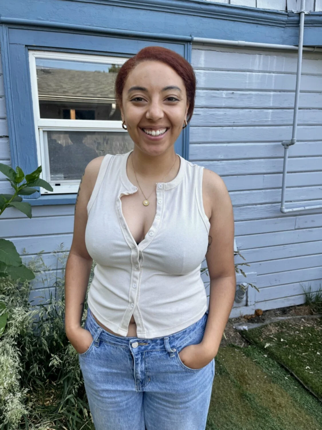 Sydney the mixed light skin slut image 38