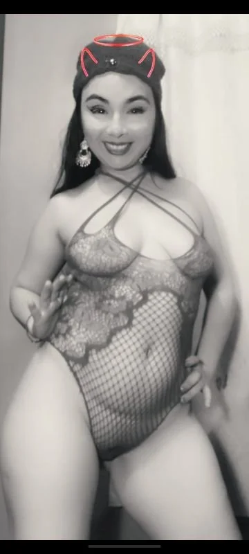 Chilena le encanta enseñar las nalgas image 3