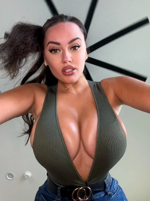 BIANCA DATA🍼 image 5