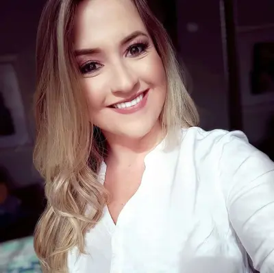 Nicole Gaúcha socaria até as bolas no cuzinho cover image