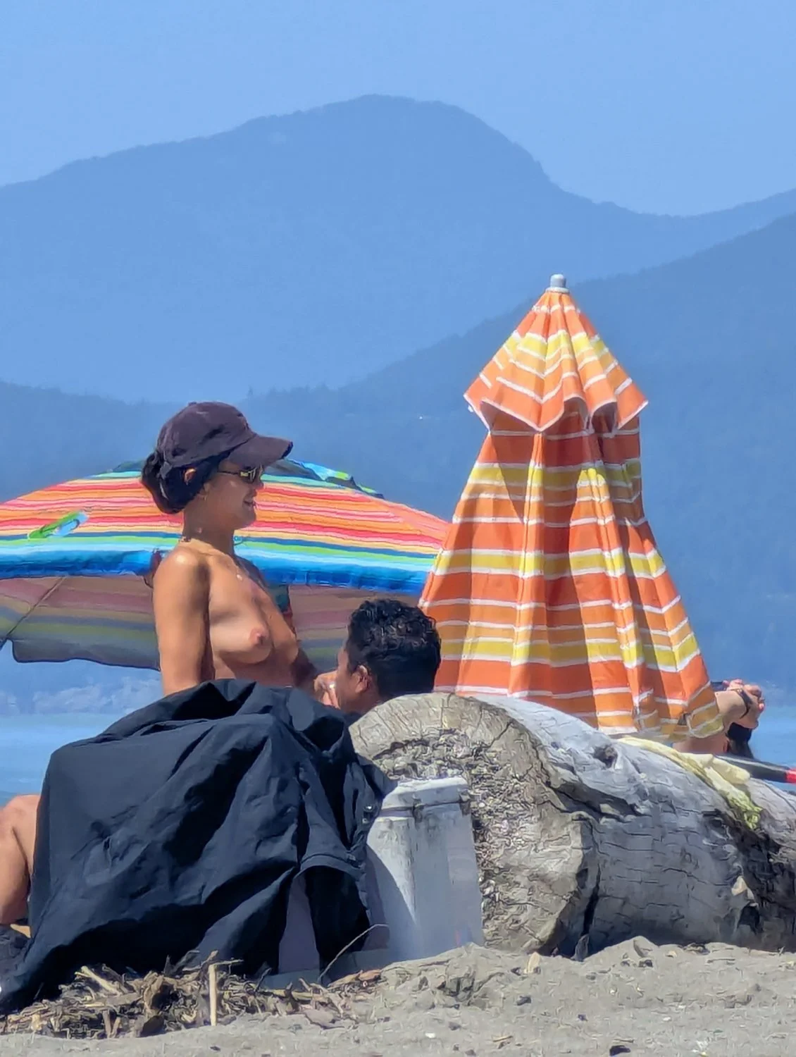 Nude beach party 2 image 8