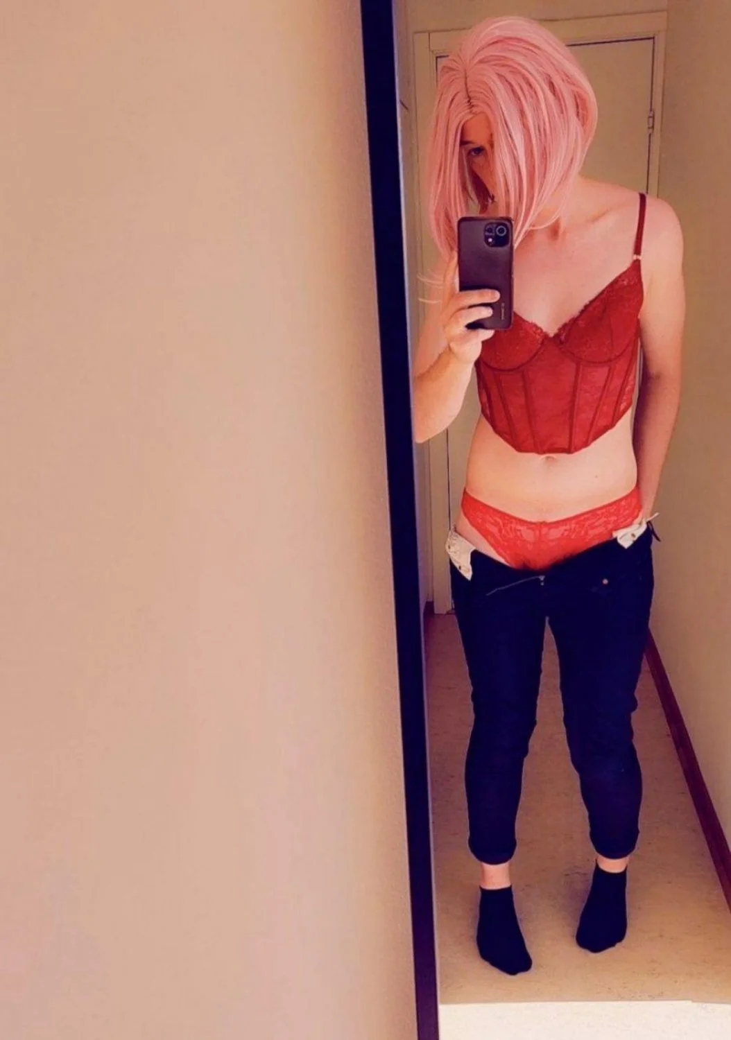 Come call Robyn a dirty sissy slut kik: femrobynxo image 6