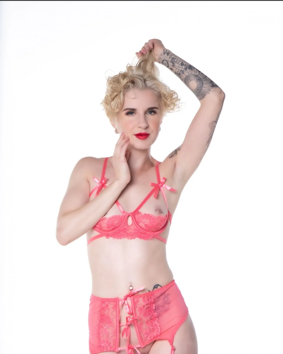 Short Hair Boudoir image 12
