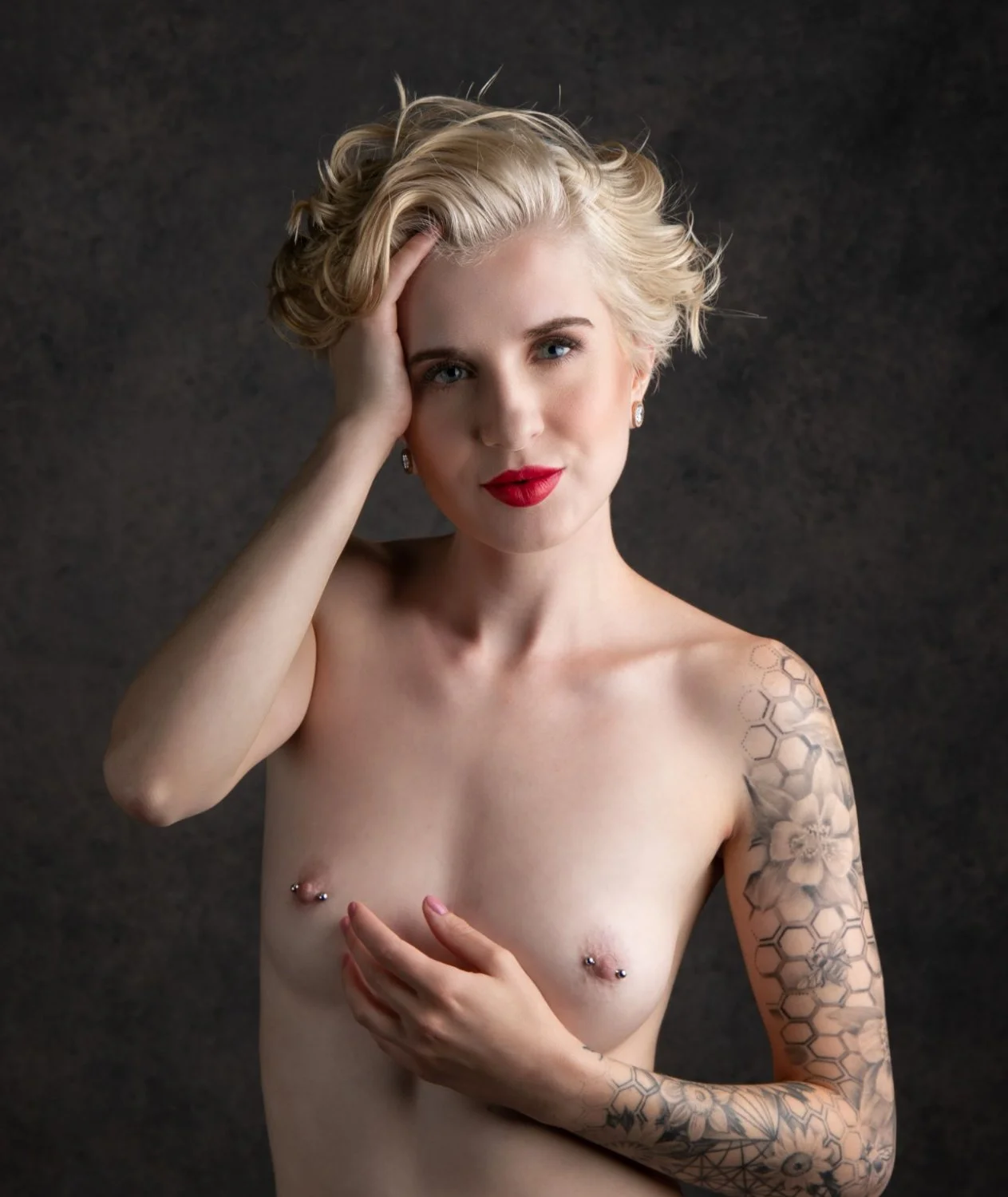 Short Hair Boudoir image 7