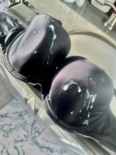 Cumming on wifes bra cover image