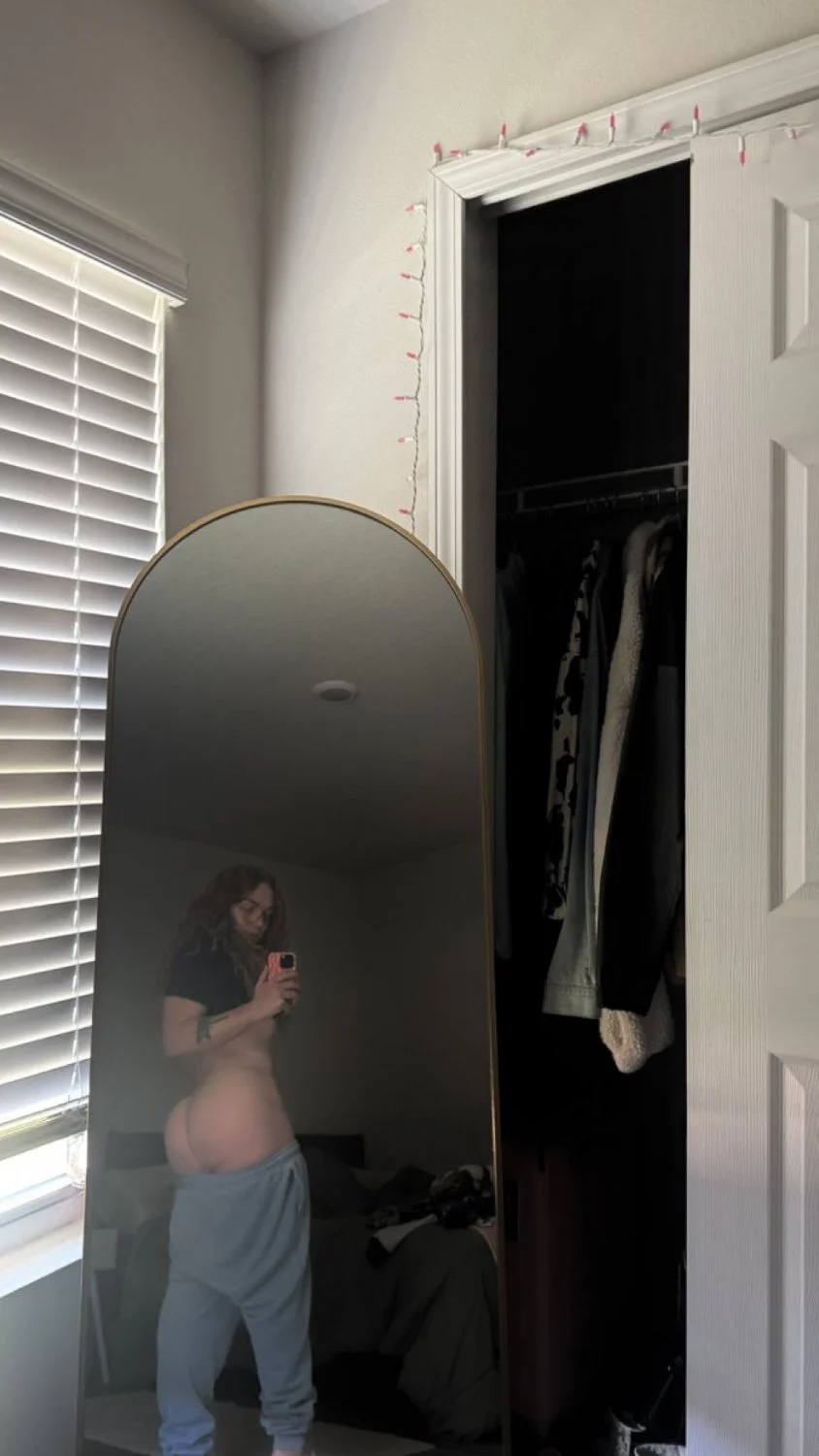 Pawg image 2