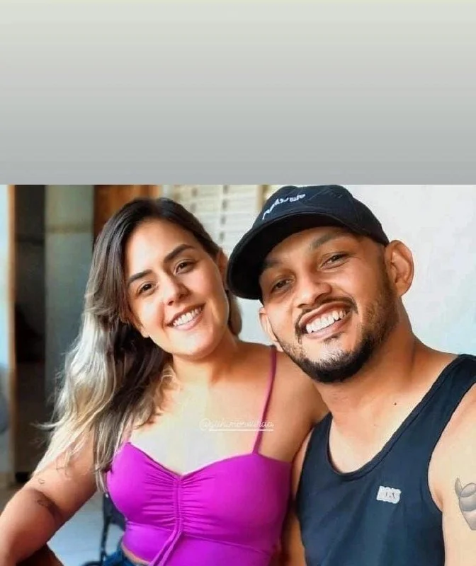 Esposa gostosa vazou pagando boquete e transando image 2