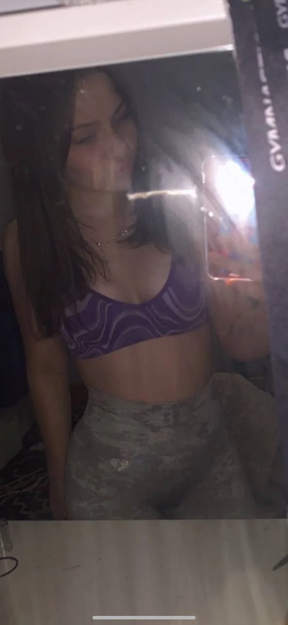 Gabi 18 image 2