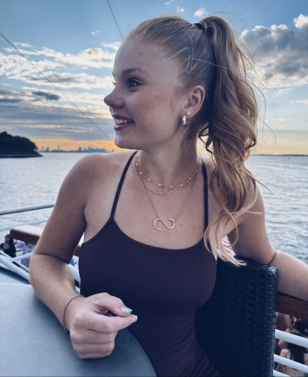 Thick VSCO teen slut Sophia image 2