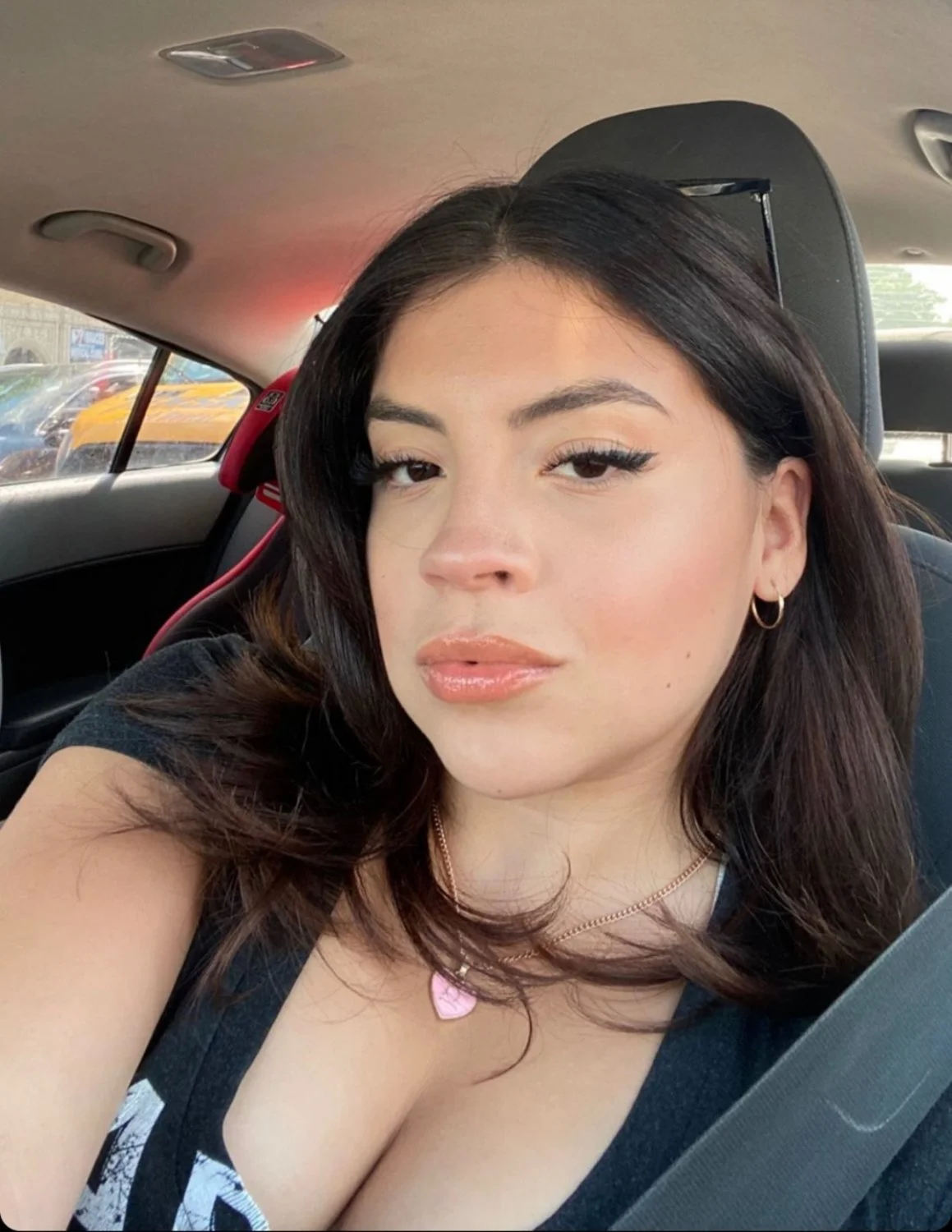 Sexy Latina milf from Chicago image 8