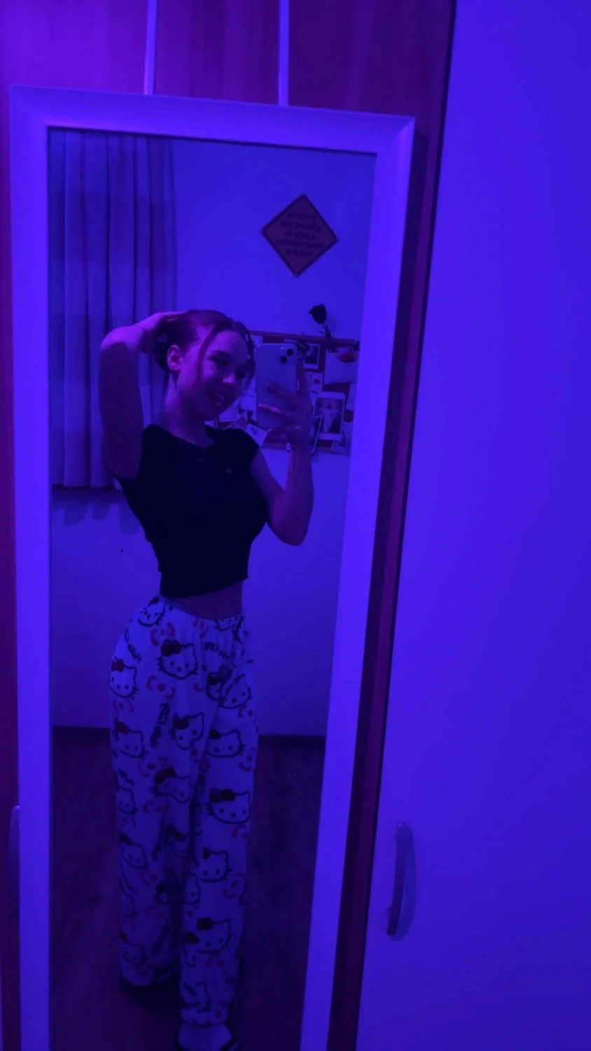 Followers slutty gf image 3