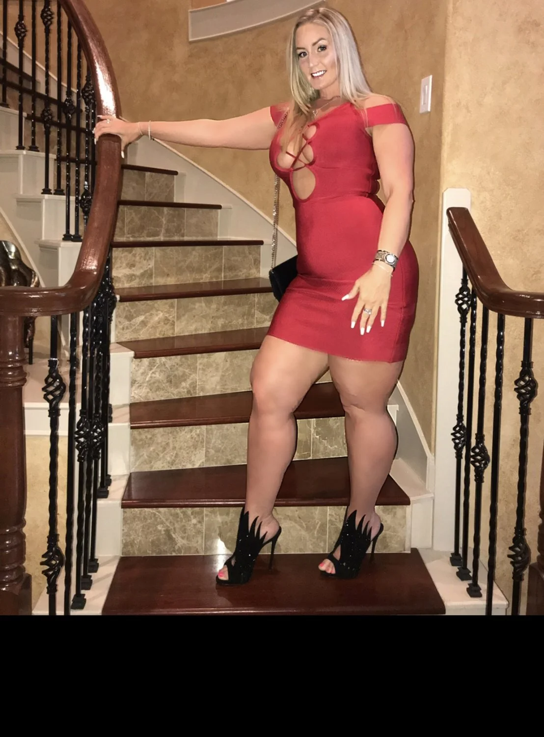 Pawg milf image 8