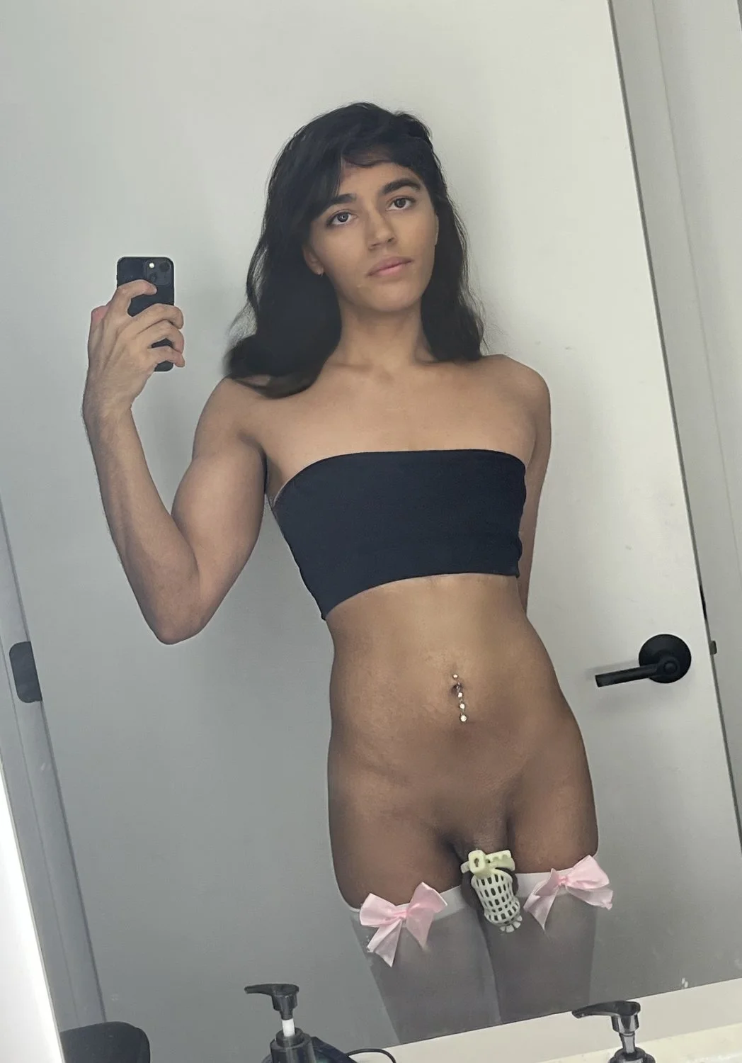 Indian sissy femboy is caged 💖🥰 image 3