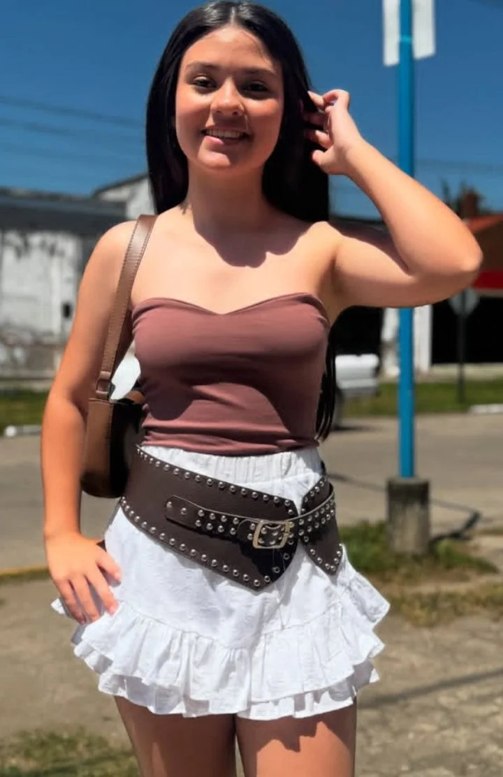 Paula Arce novinha gata, era só pra tirar fotos pro catálogo da loja e fez sucesso com tanta beleza image 15