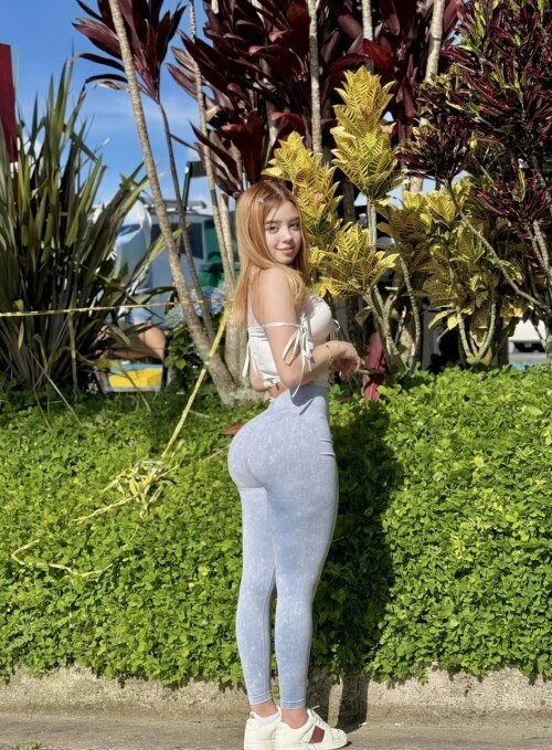 Sarita Sofía linda y caliente colombiana de gran culo y unas pedazos de tetas hot Big ass perra puta image 39