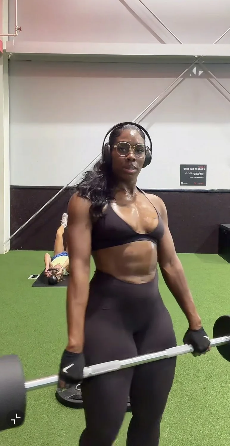 Black muscular gym slut showing off her fat ass image 2