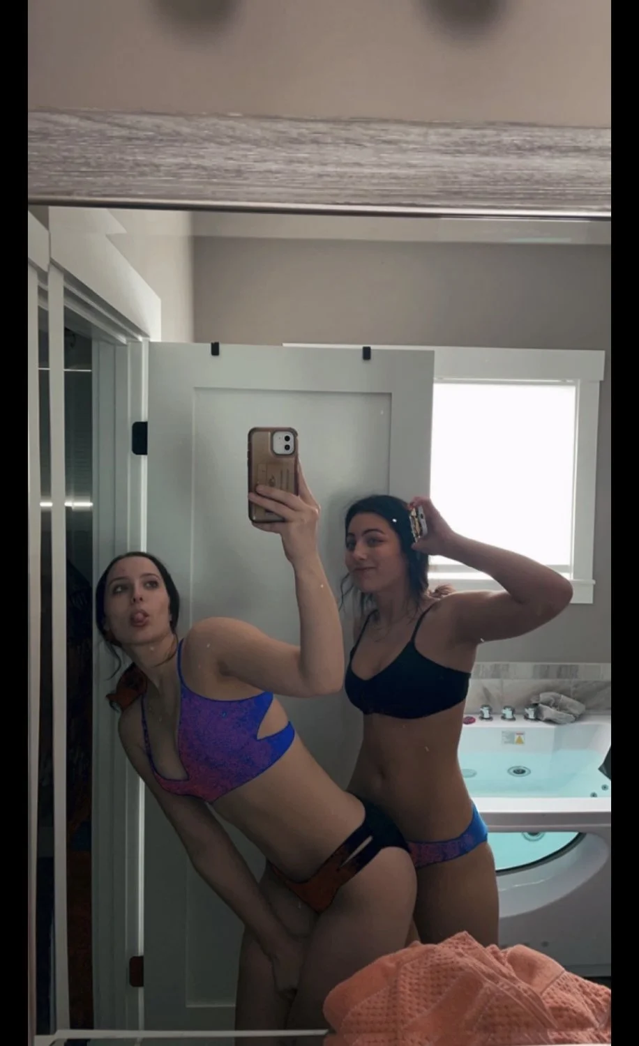 I have her nudes cash app me to see image 30
