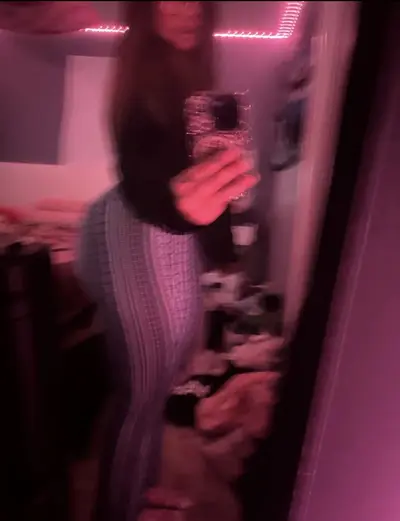 Fat Ass Thick scamming slut leak pt 2🍑 cover image