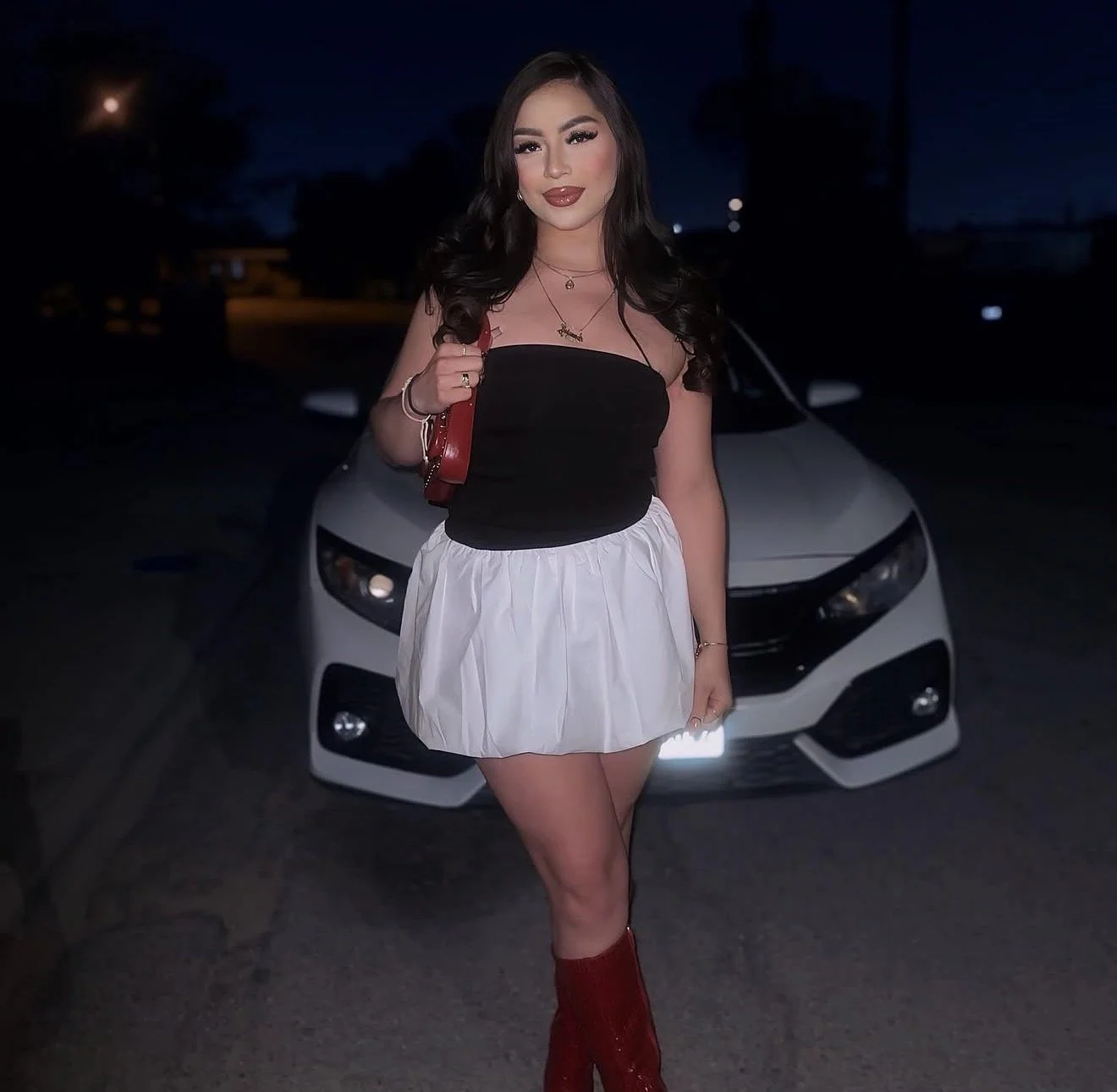 Texas Latina petite image 4
