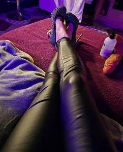 Slut Uxbridge, Greater London, image 18